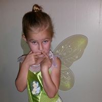 Leah Hayes Photo 8