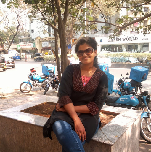 Gayatri Gurav Photo 7