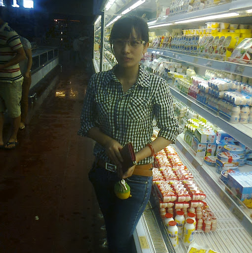Lien Nguyen Photo 21