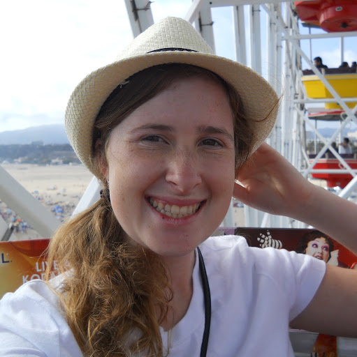 Sara Worthington Photo 5