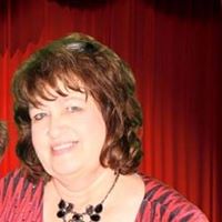 Diane Reynolds Photo 30