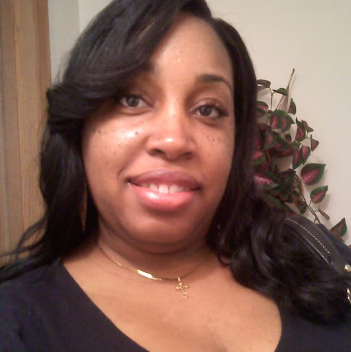 Stephanie Roberson Photo 36