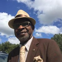 Curtis Collins Photo 38