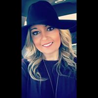 Courtney Adams Photo 22