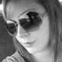 Elizabeth Johns Photo 38
