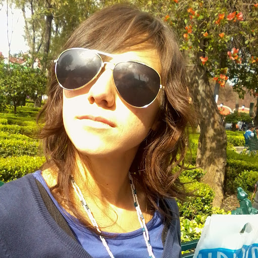 Karen Aguilar Photo 18