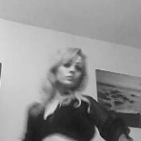 Emma Hughes Photo 38