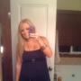 Amy Nicholson Photo 14