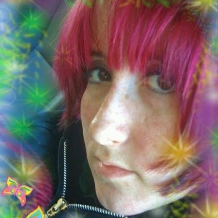 Paula Watson Photo 34