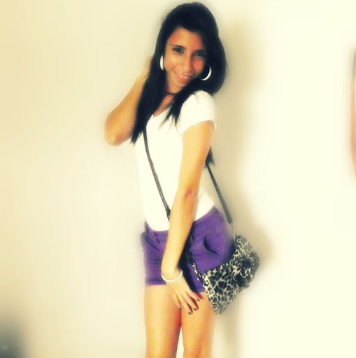 Maria Carmona Photo 32