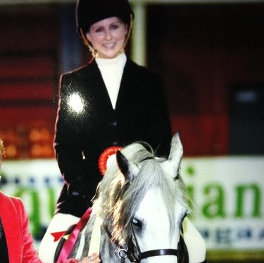 Lucinda Kelly Photo 25