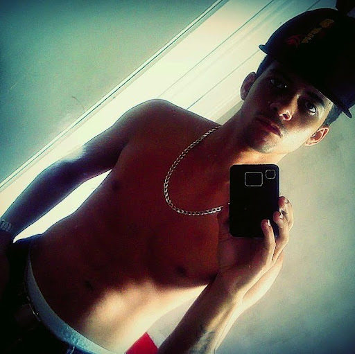 Anthony Vicente Photo 8