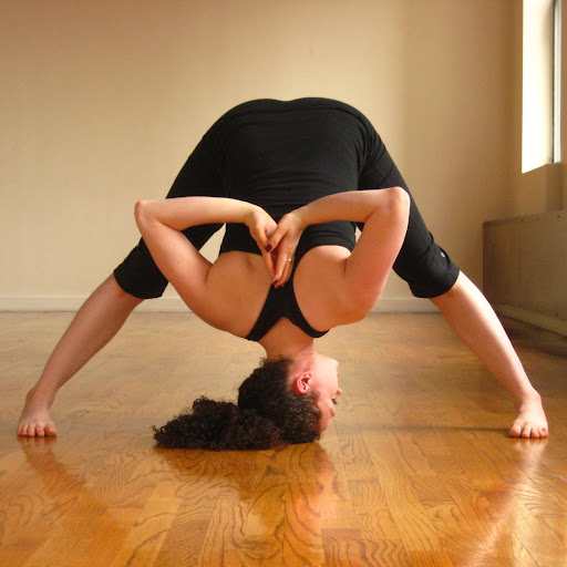 Kate Bailey Photo 12