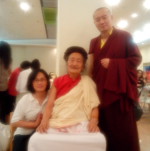 Grace Lin Photo 22