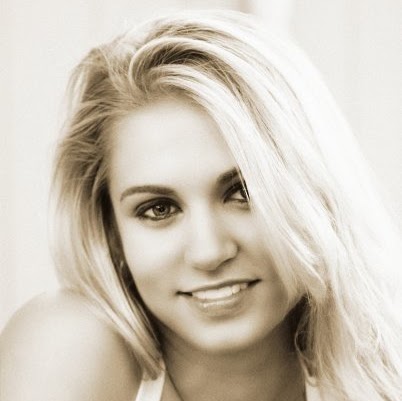 Anna Ambrose Photo 33