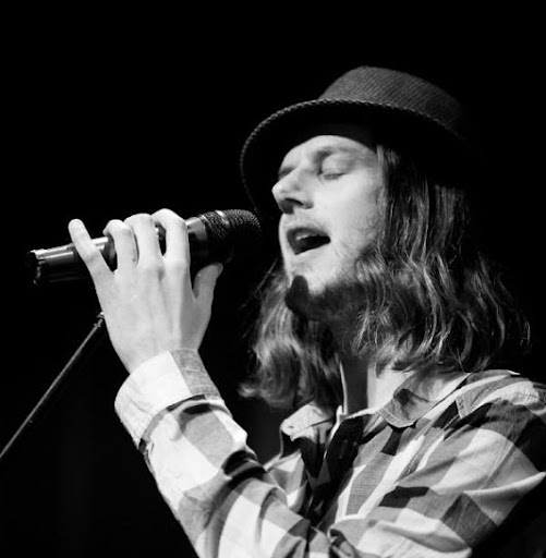 Dan Day Photo 37