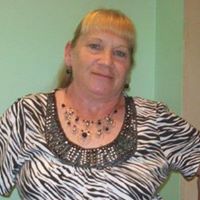Vicki Rowe Photo 17