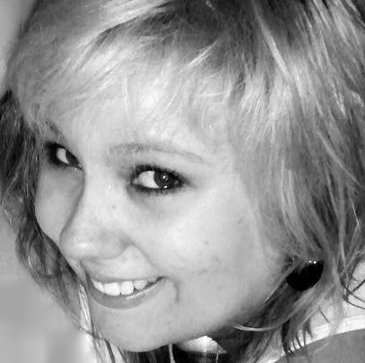 Victoria Johnson Photo 40