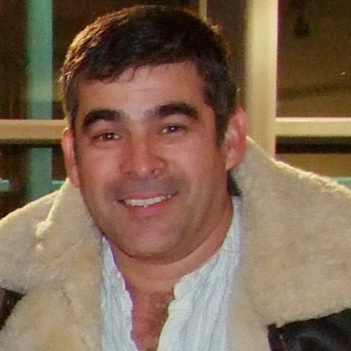 Louis Gomes Photo 5