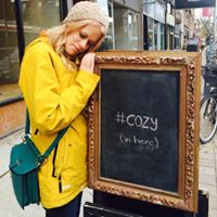 Amy Burry Photo 15