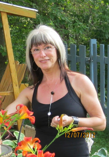 Diane Bergeron Photo 33