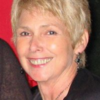 Bobbie Platt Photo 4