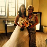 Lisa Colvin Photo 37