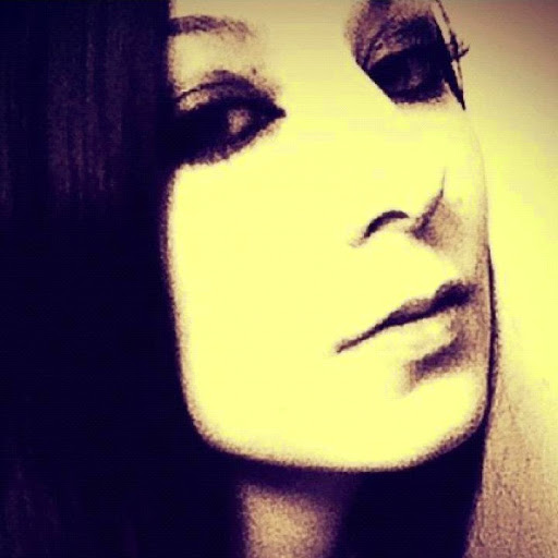 Erika Hollis Photo 3