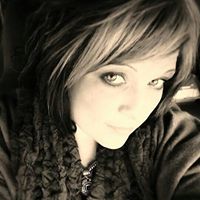 Gina Lively Photo 2