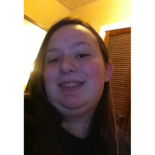 Emily Unger Photo 25