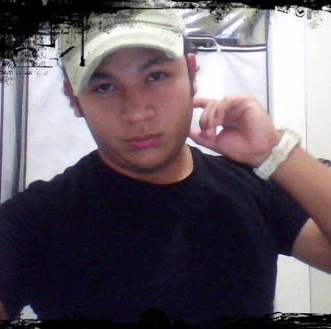 Adan Valencia Photo 4