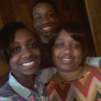 Adriene Johnson Photo 4