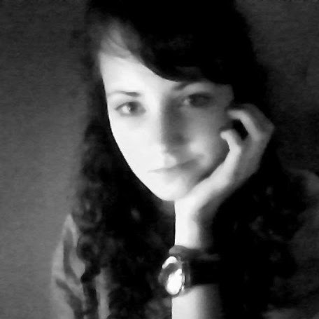 Anna Hubert Photo 7
