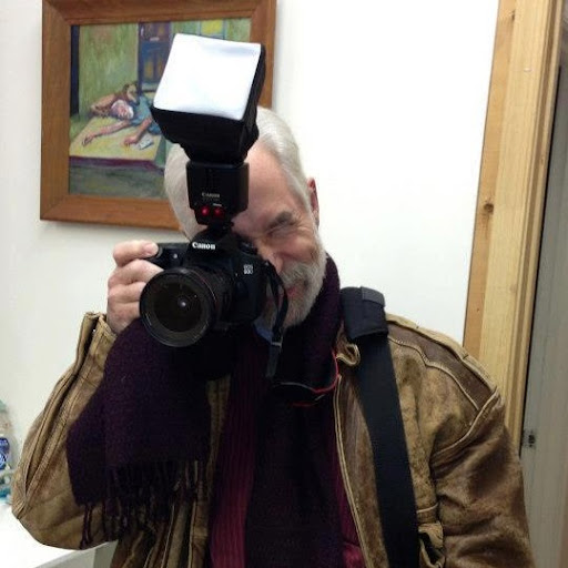 Robert Mcmillan Photo 40
