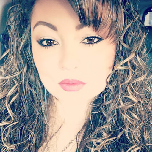 Sarah Cordova Photo 15