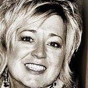 Jennifer Underhill Photo 19