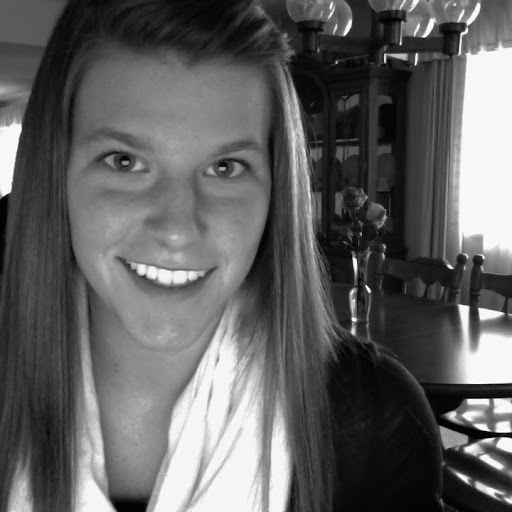Regan Jones Photo 30