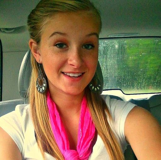 Amber Peters Photo 14