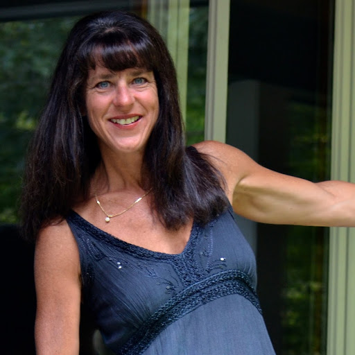 Lori Simpson Photo 44