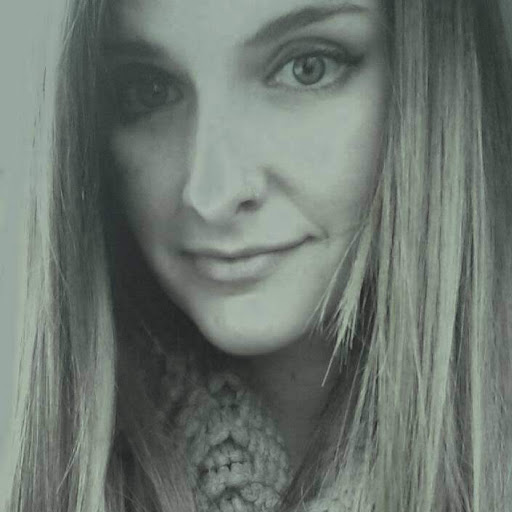 Rebecca Stanley Photo 39