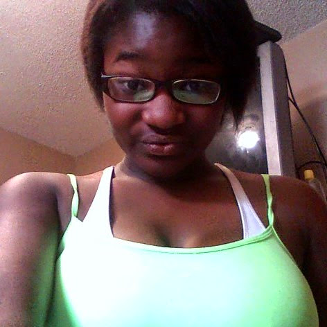 Natasha Hayes Photo 7