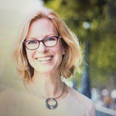 Catherine Walker Photo 7