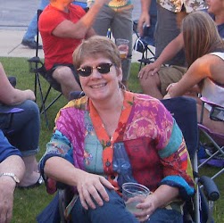 Lynne King Photo 36