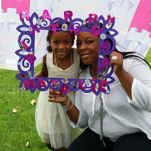 Renee Woods Photo 10