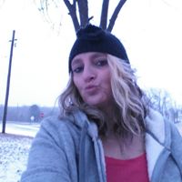 Michelle Thacker Photo 17