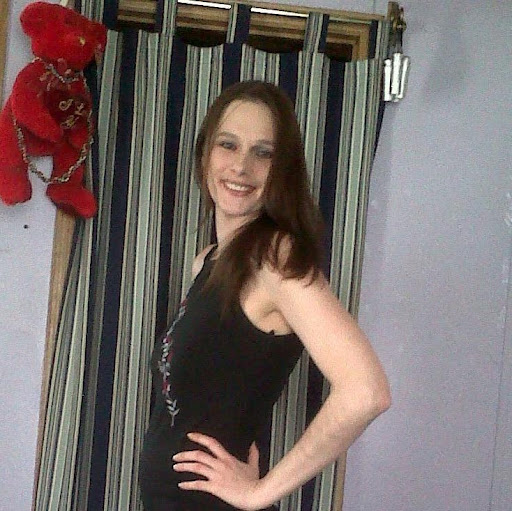 Nicole Swift Photo 35