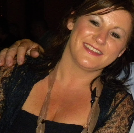 Jennifer Lawlor Photo 34