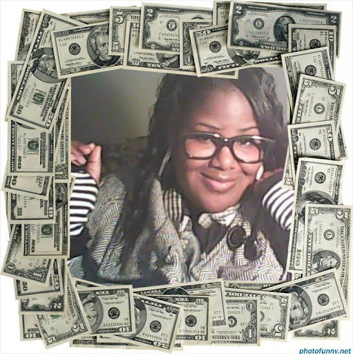 Victoria Scott Photo 6
