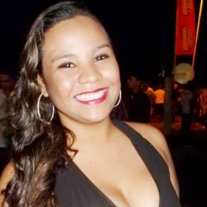 Suzanne Santos Photo 28