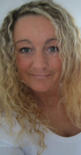 Lisa Stark Photo 9